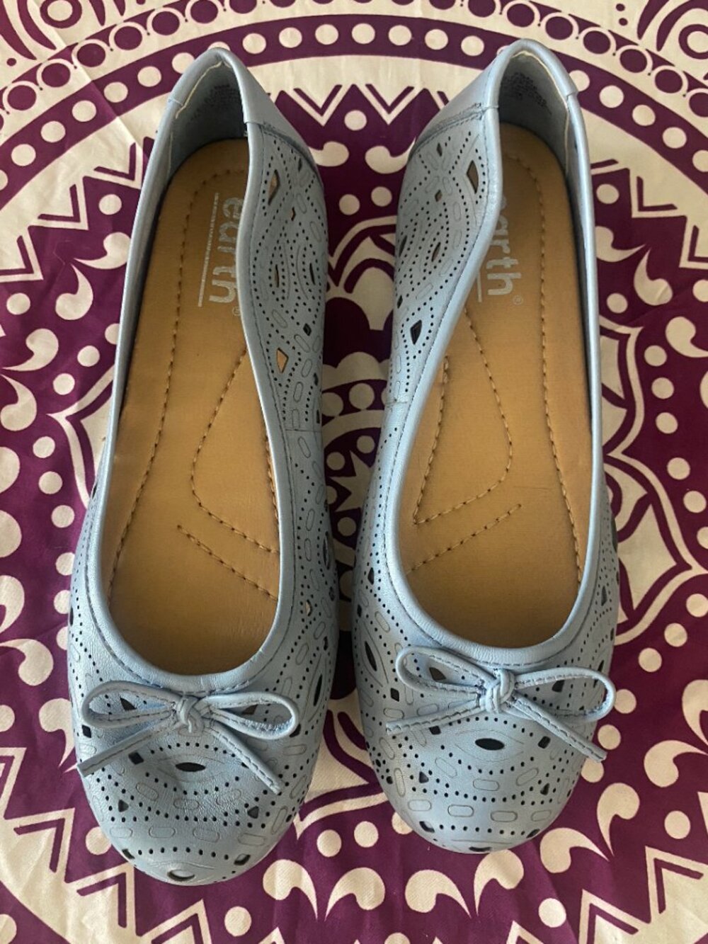 Clarks Leather Perforated Ballet Flats with Bow